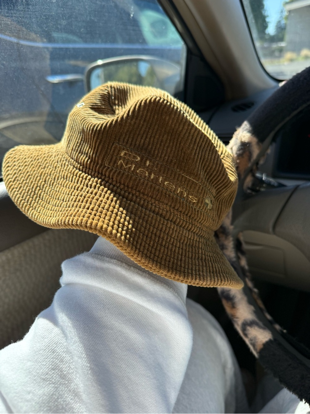 VINTAGE 1990s dr martens corduroy bucket hat